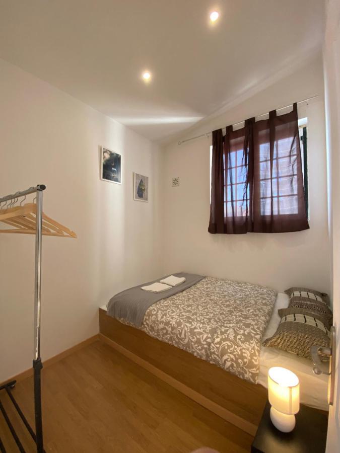 Casa Vale Ecotainer Hostel ลิสบอน ภายนอก รูปภาพ
