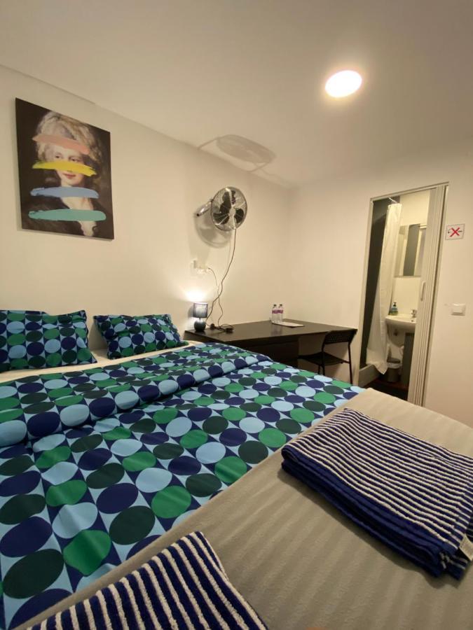 Casa Vale Ecotainer Hostel ลิสบอน ภายนอก รูปภาพ