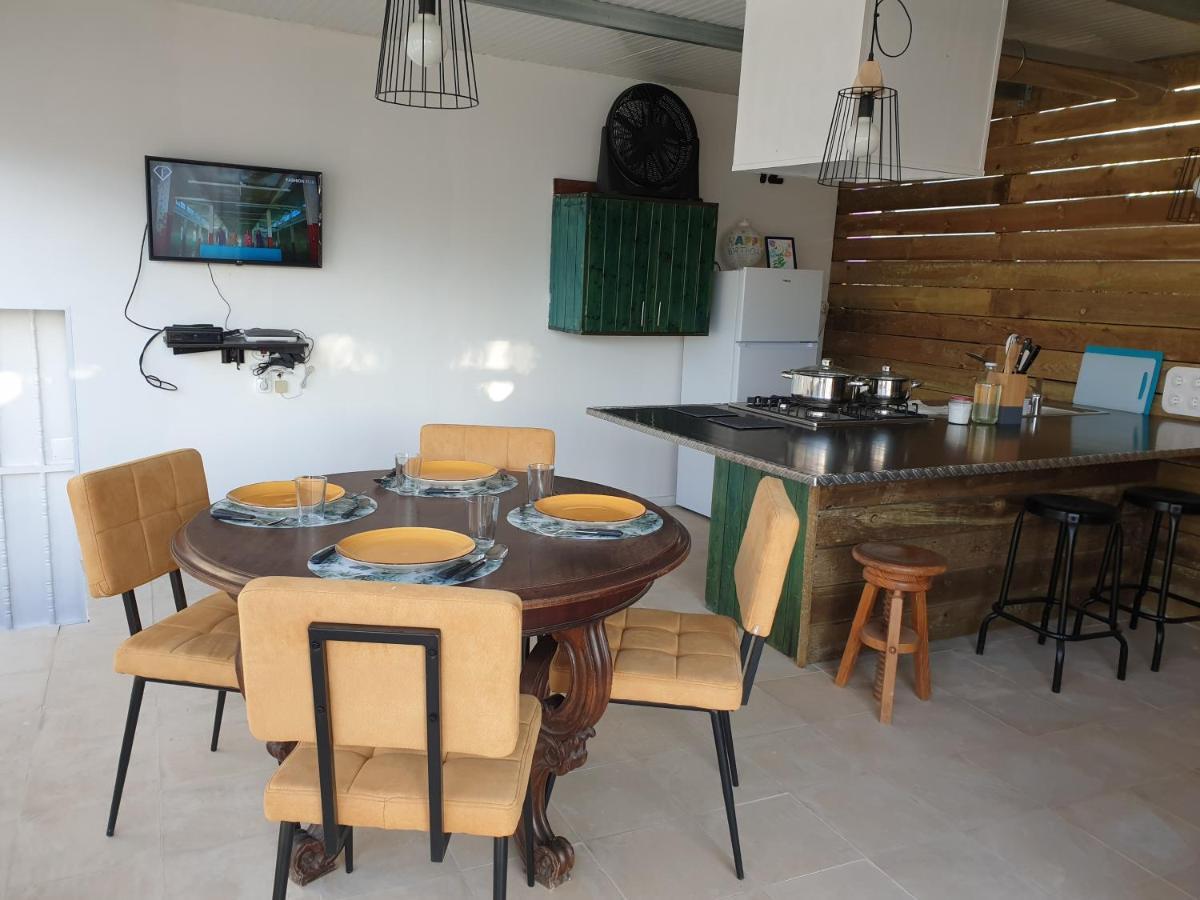 Casa Vale Ecotainer Hostel ลิสบอน ภายนอก รูปภาพ